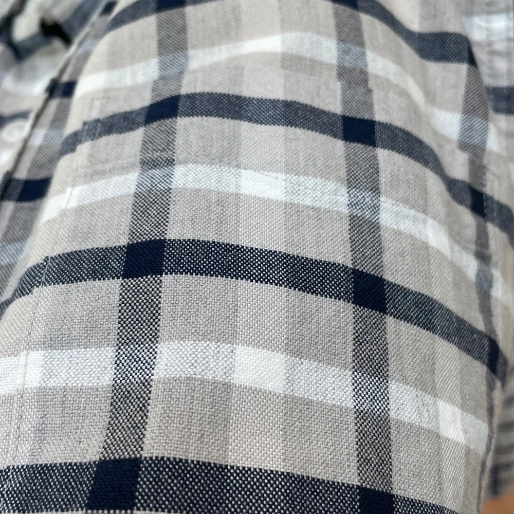 J.Crew Classic Men's Blue and White Plaid  Slim fit. Size small.
